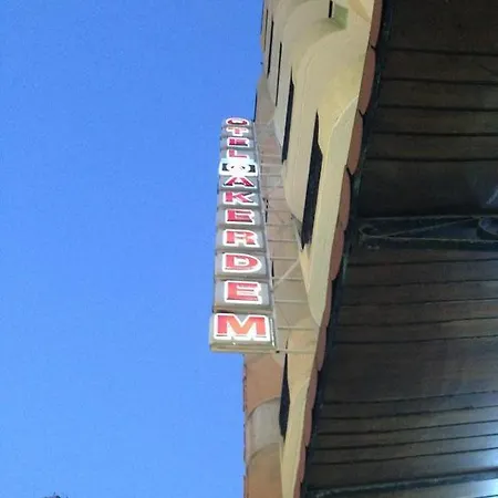 Akerdem Hotel *