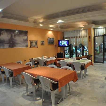 Akerdem Hotel *
